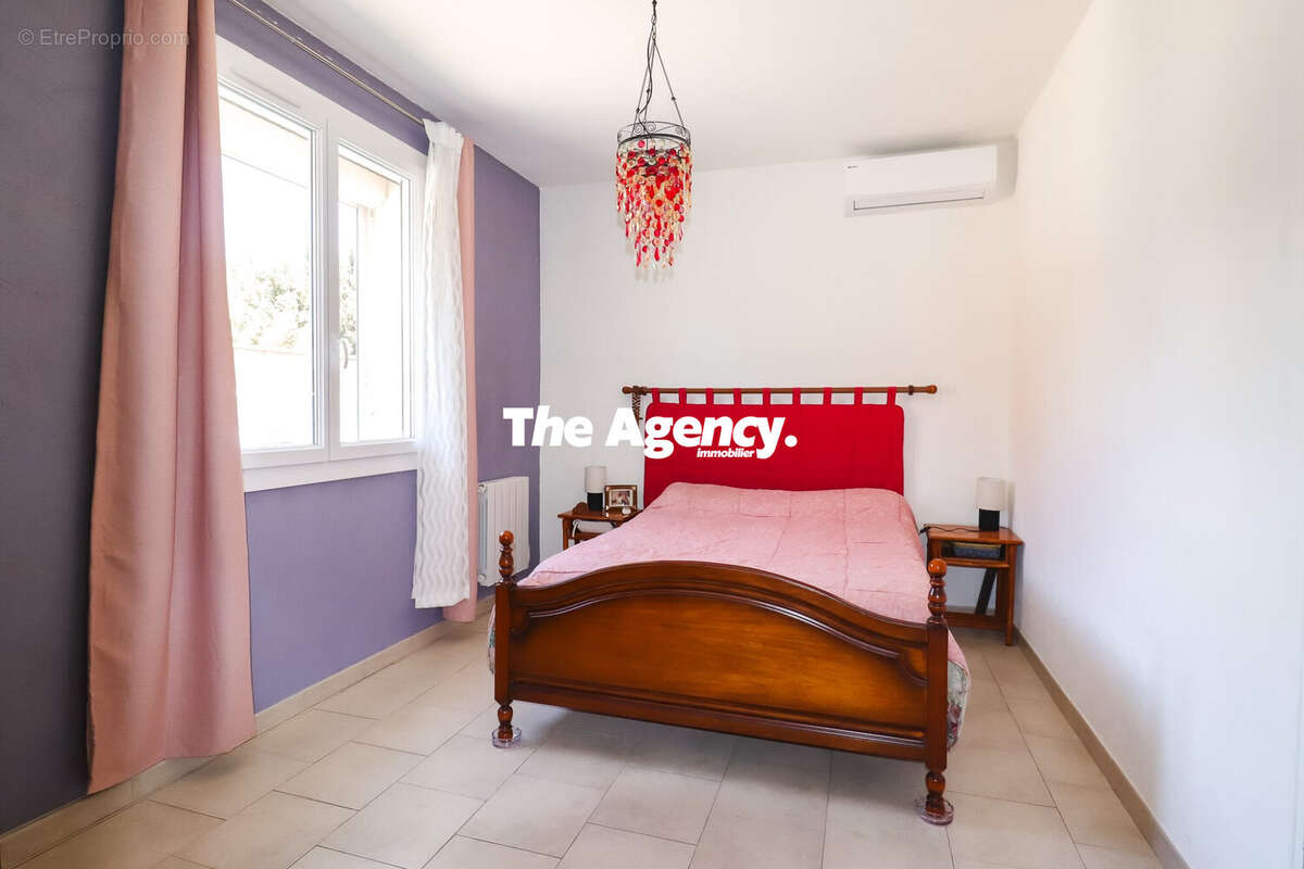 Maison à SAINT-VICTORET