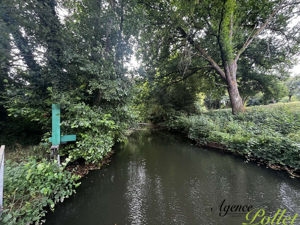 Maison à VAILLY-SUR-SAULDRE