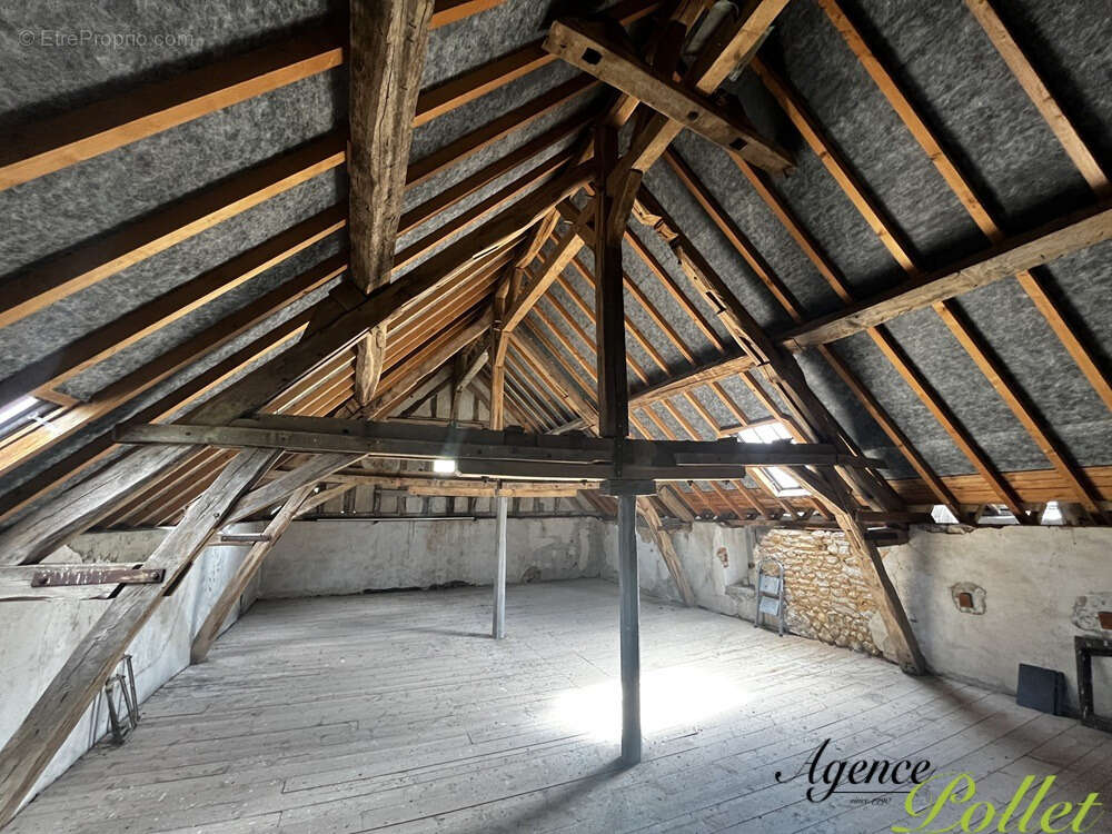 Maison à VAILLY-SUR-SAULDRE