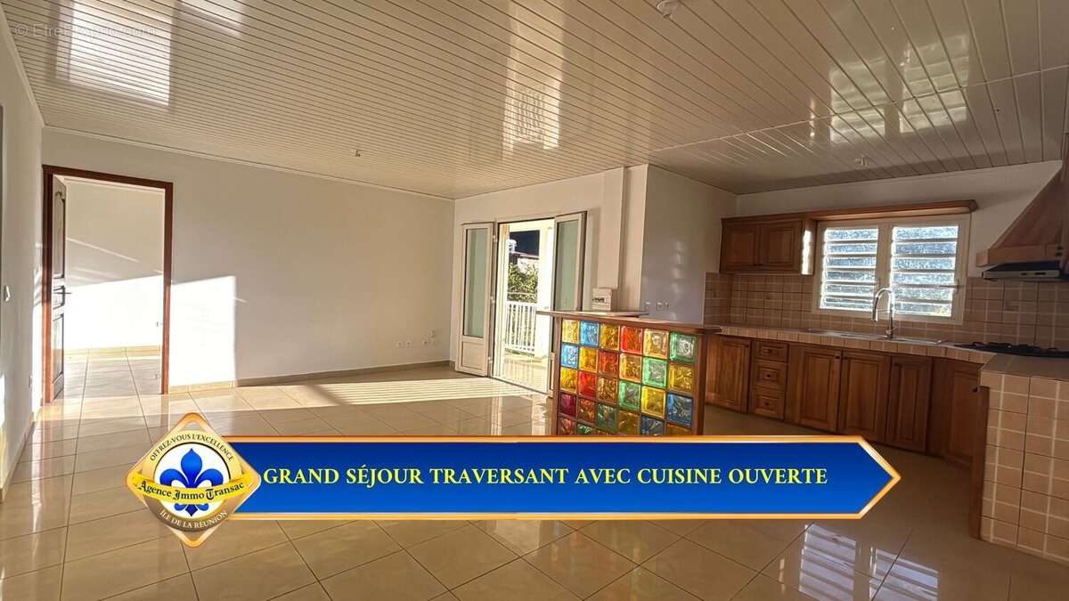 Maison à LA PLAINE-DES-PALMISTES