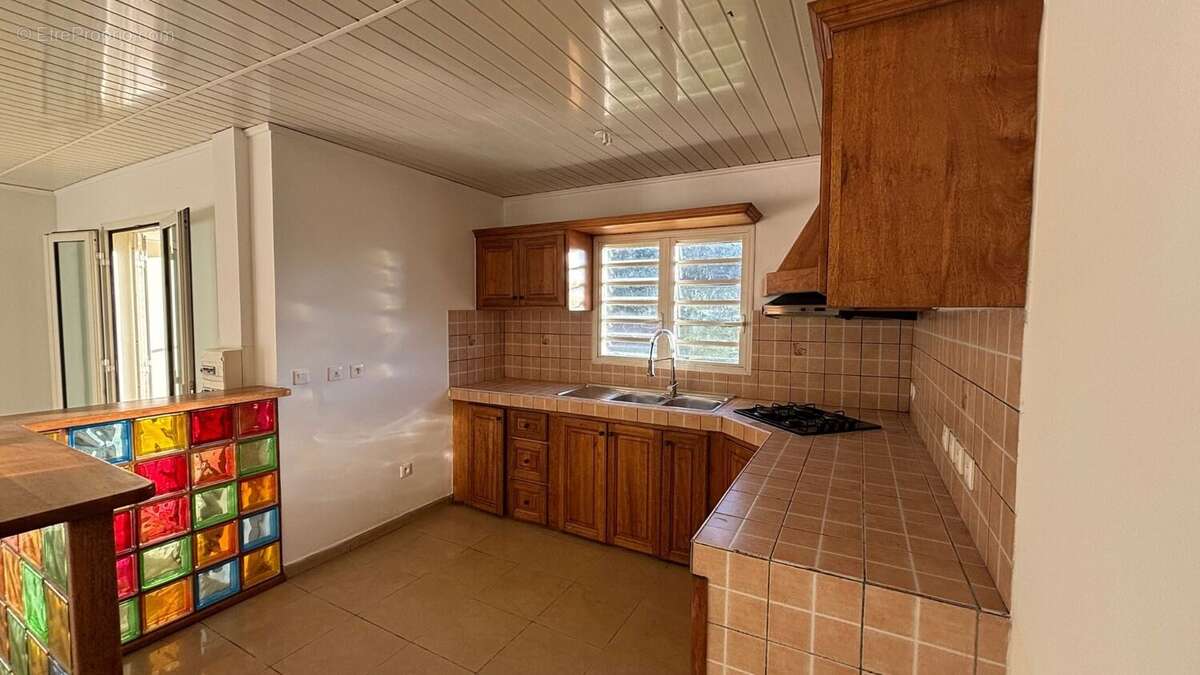 Maison à LA PLAINE-DES-PALMISTES