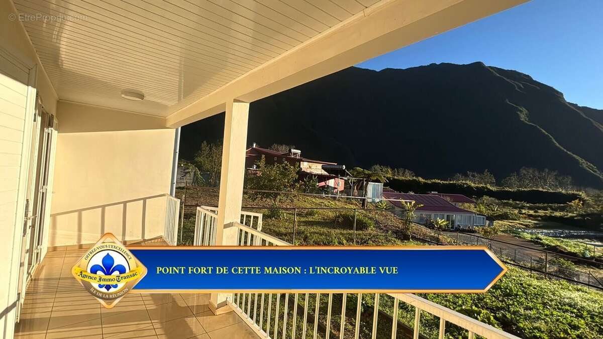 Maison à LA PLAINE-DES-PALMISTES