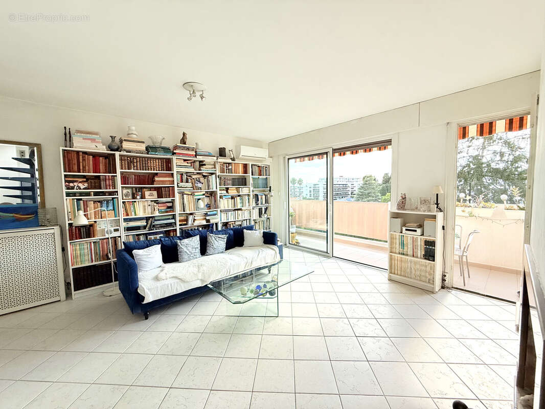 Appartement à CAGNES-SUR-MER