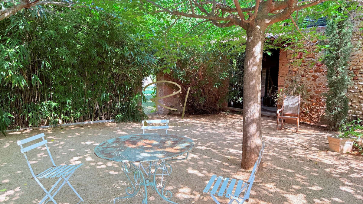 Maison à ALLEGRE-LES-FUMADES