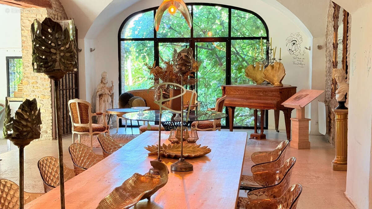 Maison à ALLEGRE-LES-FUMADES