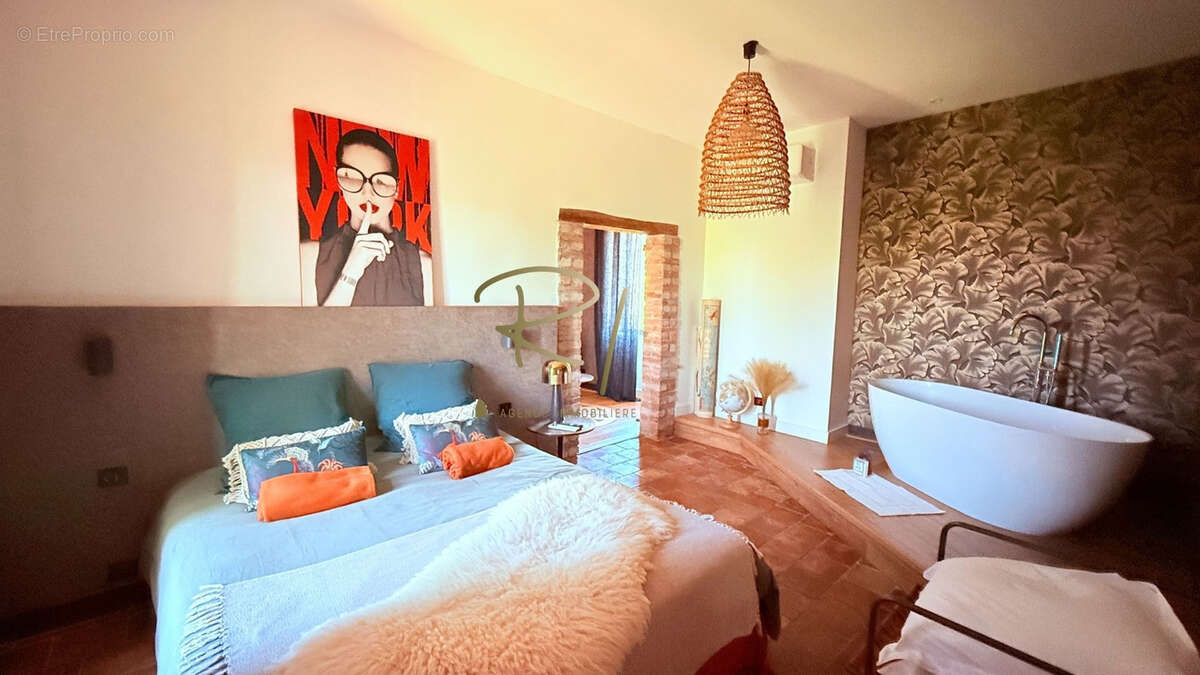 Maison à ALLEGRE-LES-FUMADES