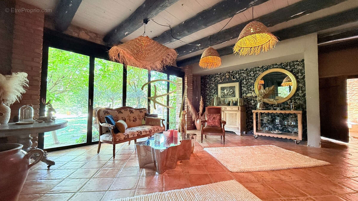 Maison à ALLEGRE-LES-FUMADES