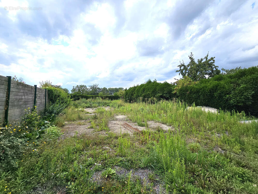 Terrain à MONS-EN-PEVELE