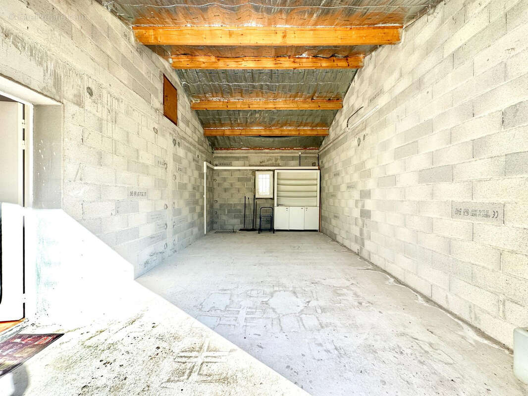 Maison à SOLLIES-PONT