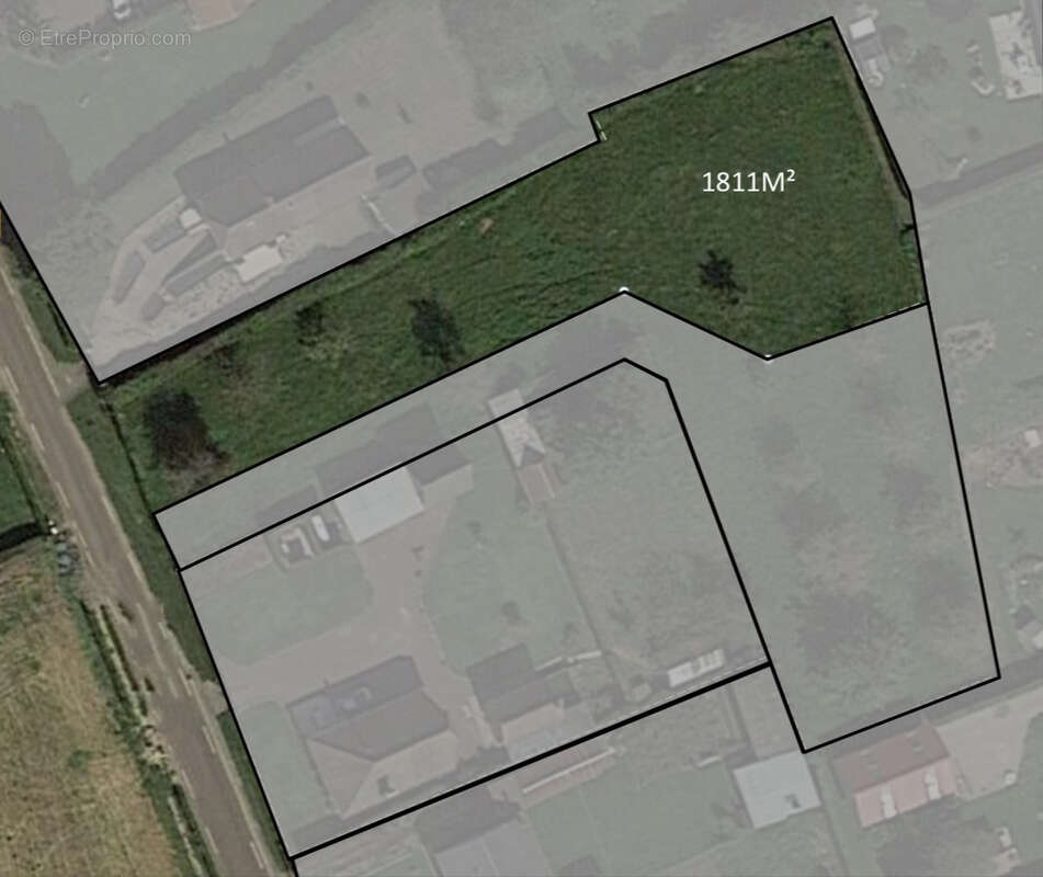 Terrain à CROIXDALLE