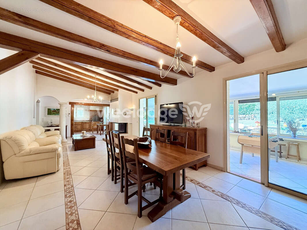 Maison à MONTAUROUX