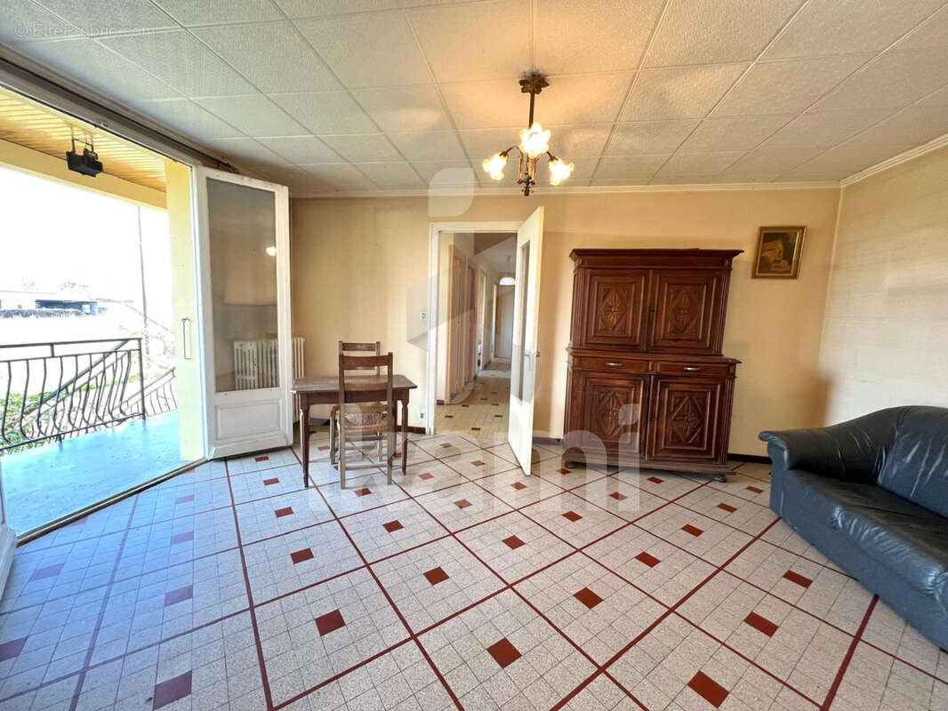 Maison à VILLEVIEUX