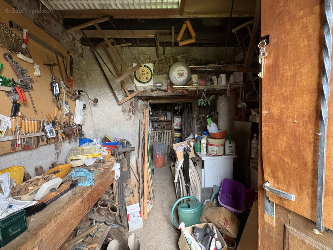 Maison à CERCY-LA-TOUR