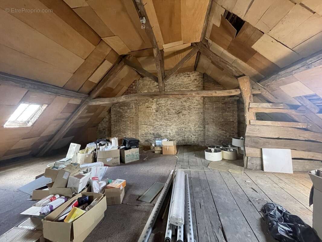 Maison à SAINT-YRIEIX-LA-PERCHE