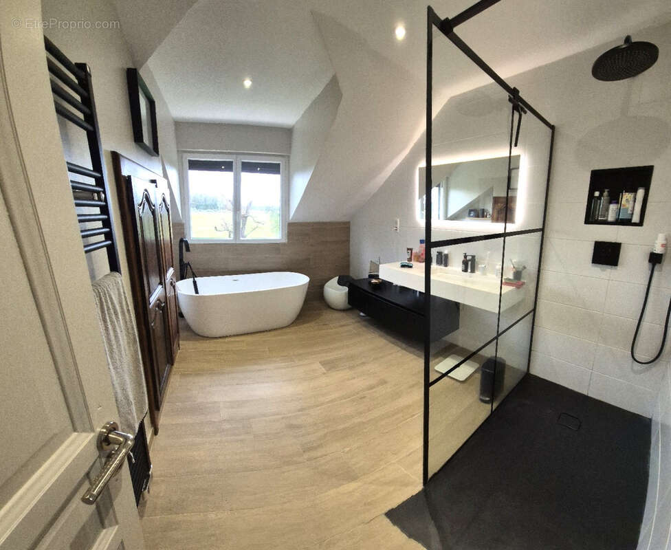 Maison à PRUNELLI-DI-FIUMORBO