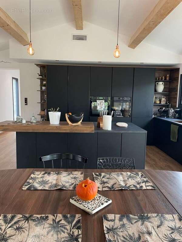 Maison à LA CADIERE-D'AZUR