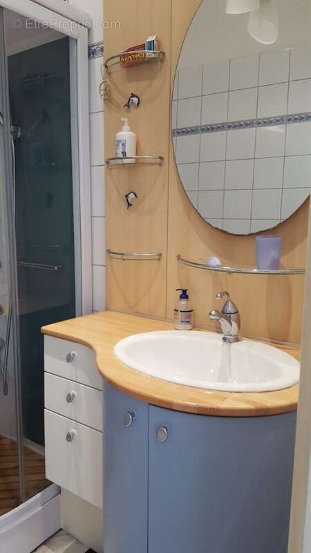 Appartement à SAINT-CYR-SUR-MER