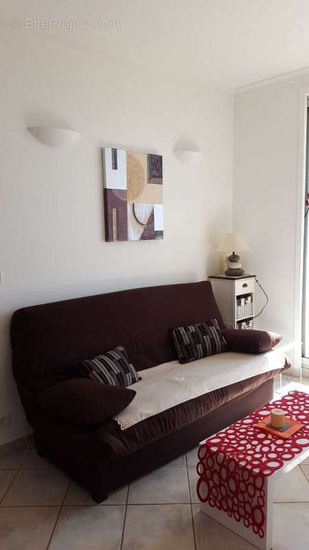 Appartement à SAINT-CYR-SUR-MER