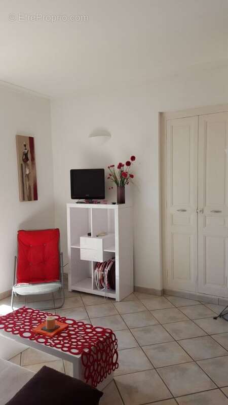 Appartement à SAINT-CYR-SUR-MER