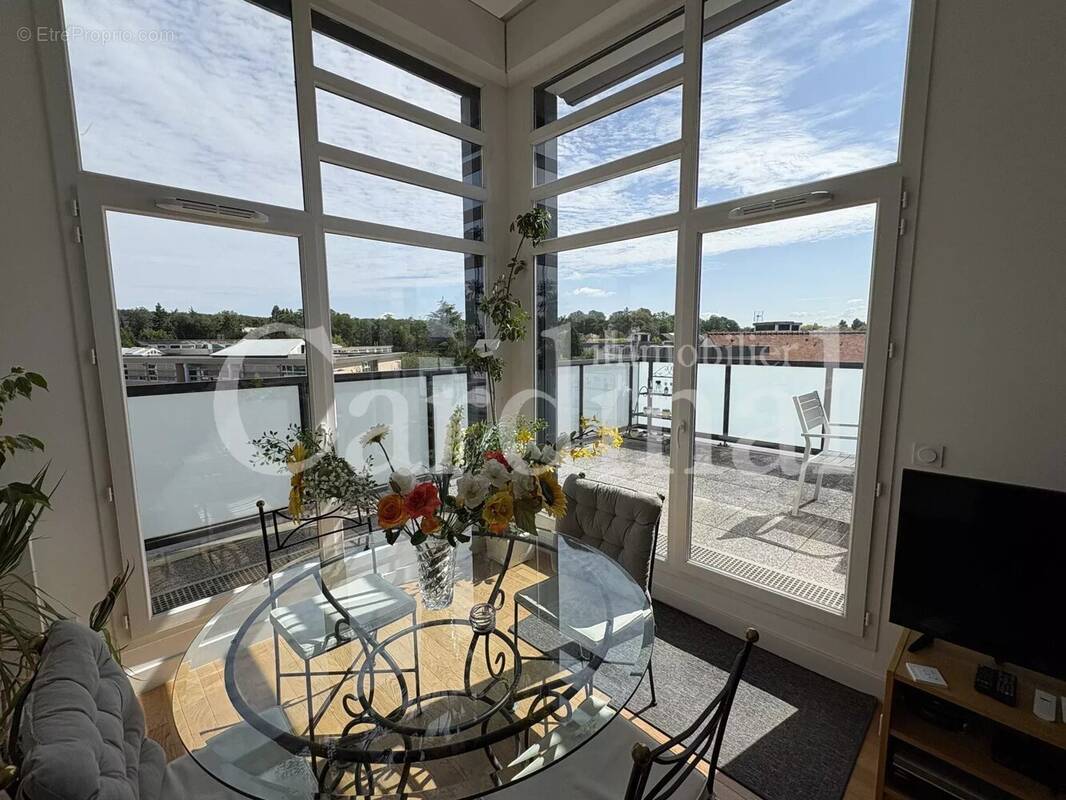 Appartement à NOISY-LE-ROI