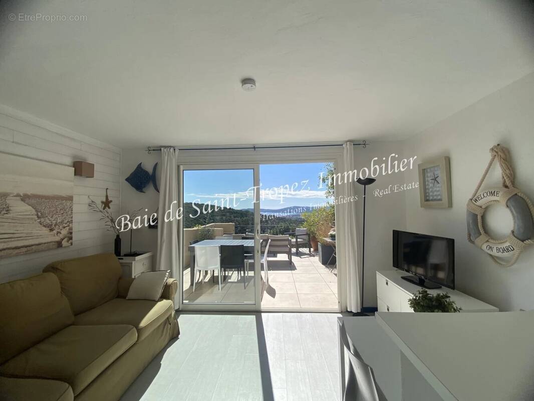 Appartement à GRIMAUD