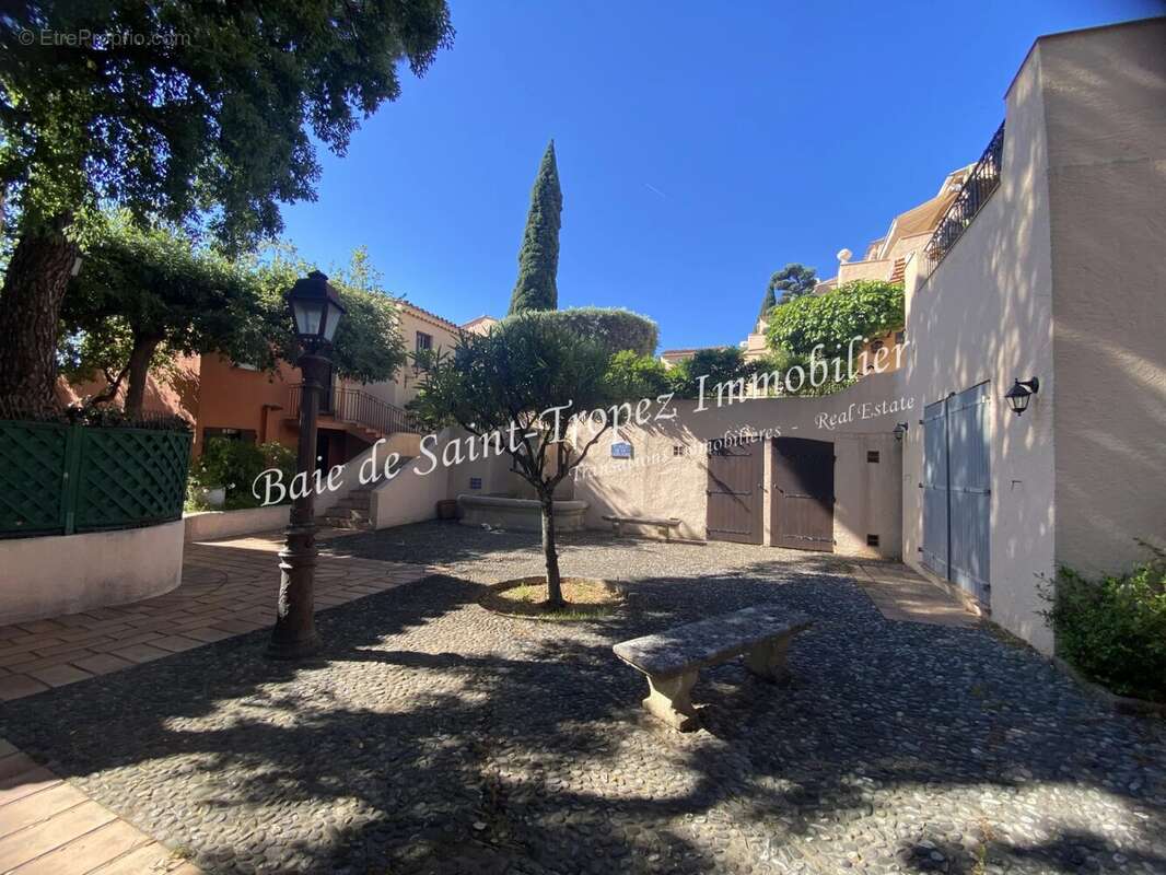 Appartement à GRIMAUD