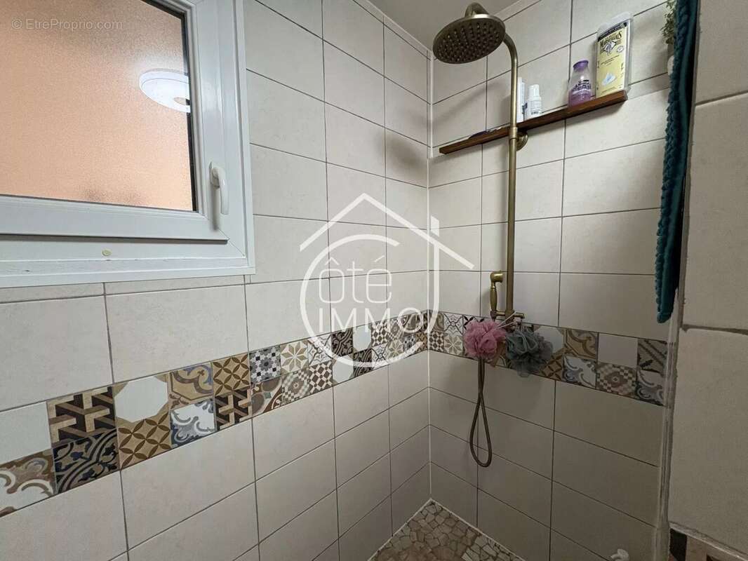 Maison à SAINT-PIERRE-D&#039;EYRAUD