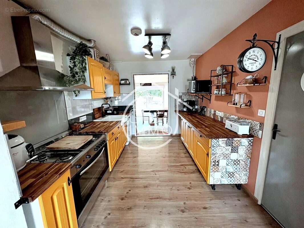 Maison à SAINT-PIERRE-D&#039;EYRAUD