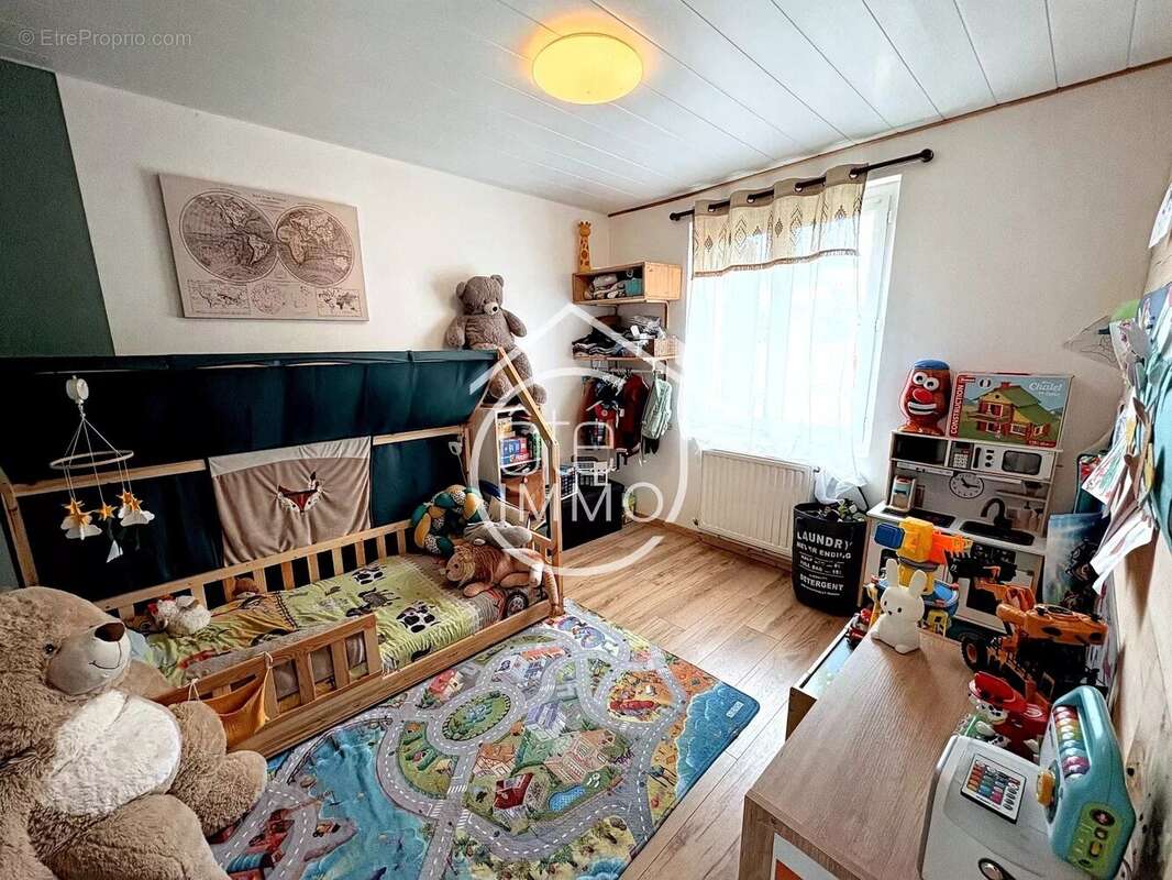 Maison à SAINT-PIERRE-D&#039;EYRAUD