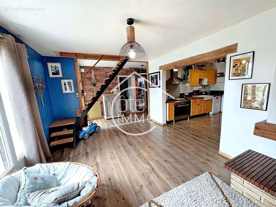 Maison à SAINT-PIERRE-D&#039;EYRAUD