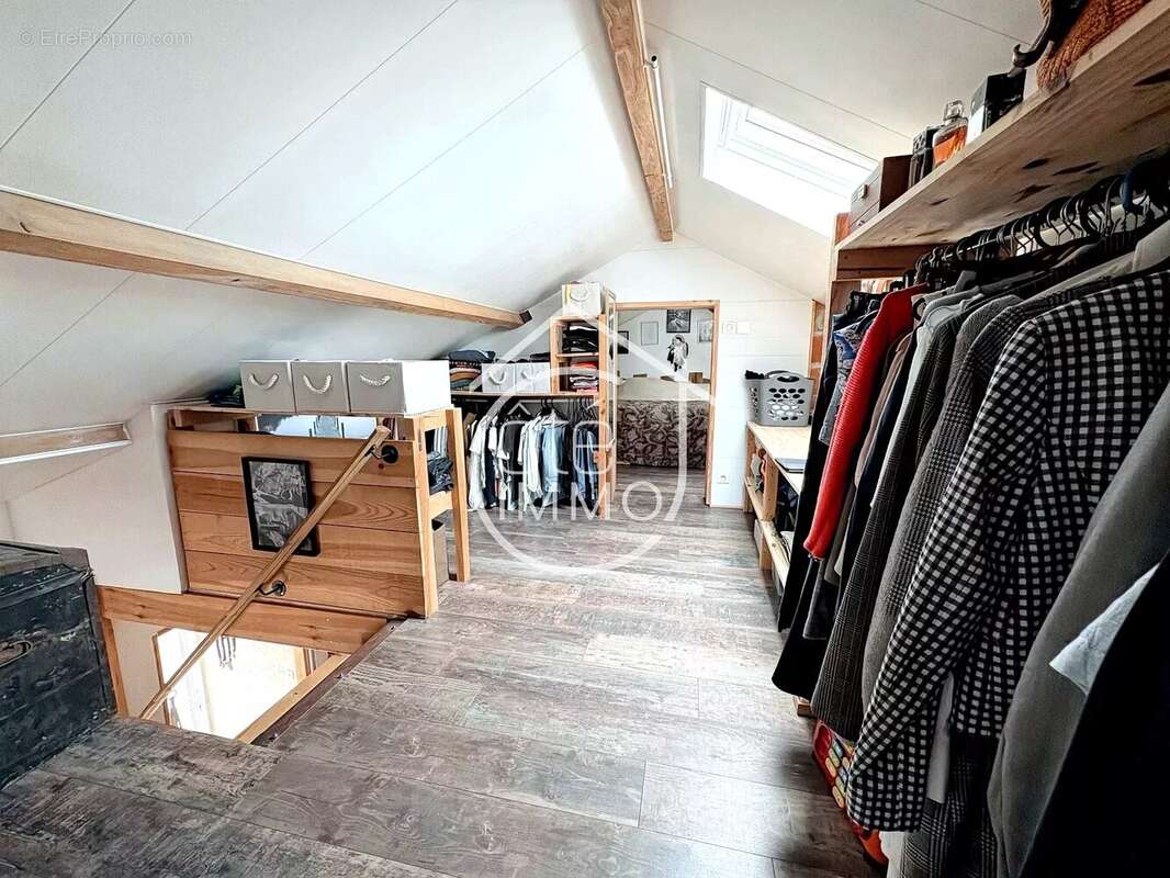 Maison à SAINT-PIERRE-D&#039;EYRAUD