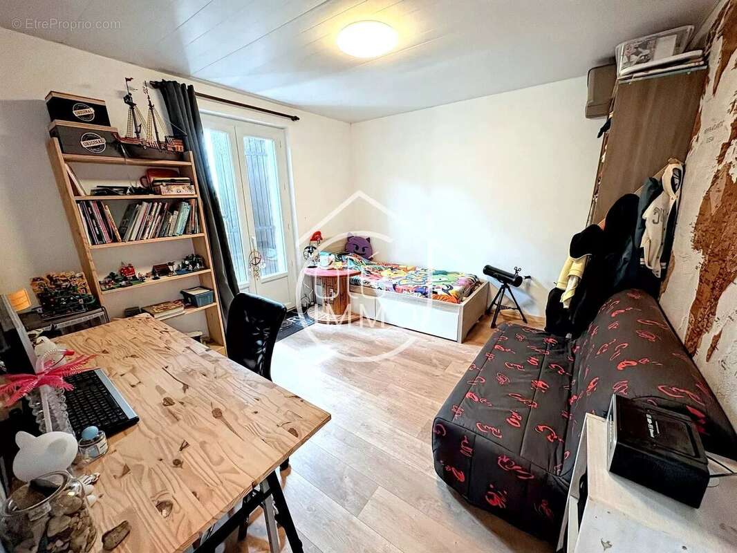 Maison à SAINT-PIERRE-D&#039;EYRAUD