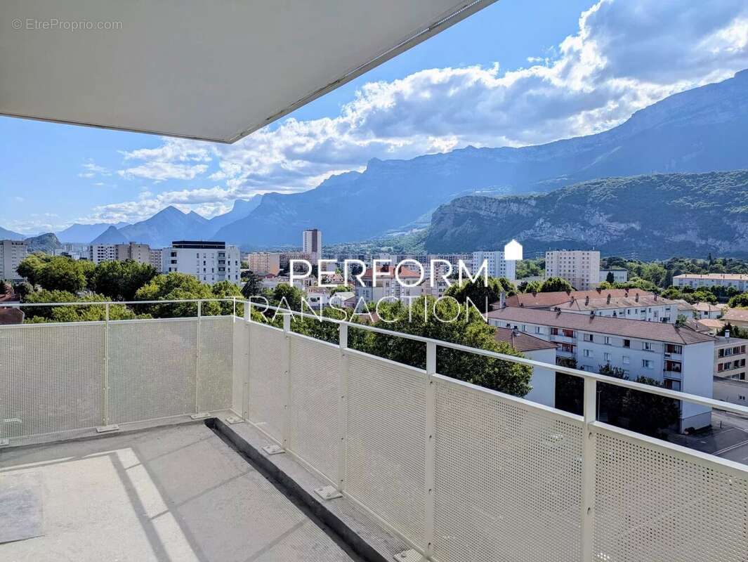 Appartement à ECHIROLLES