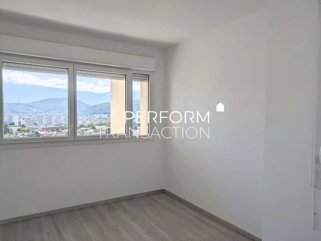 Appartement à ECHIROLLES