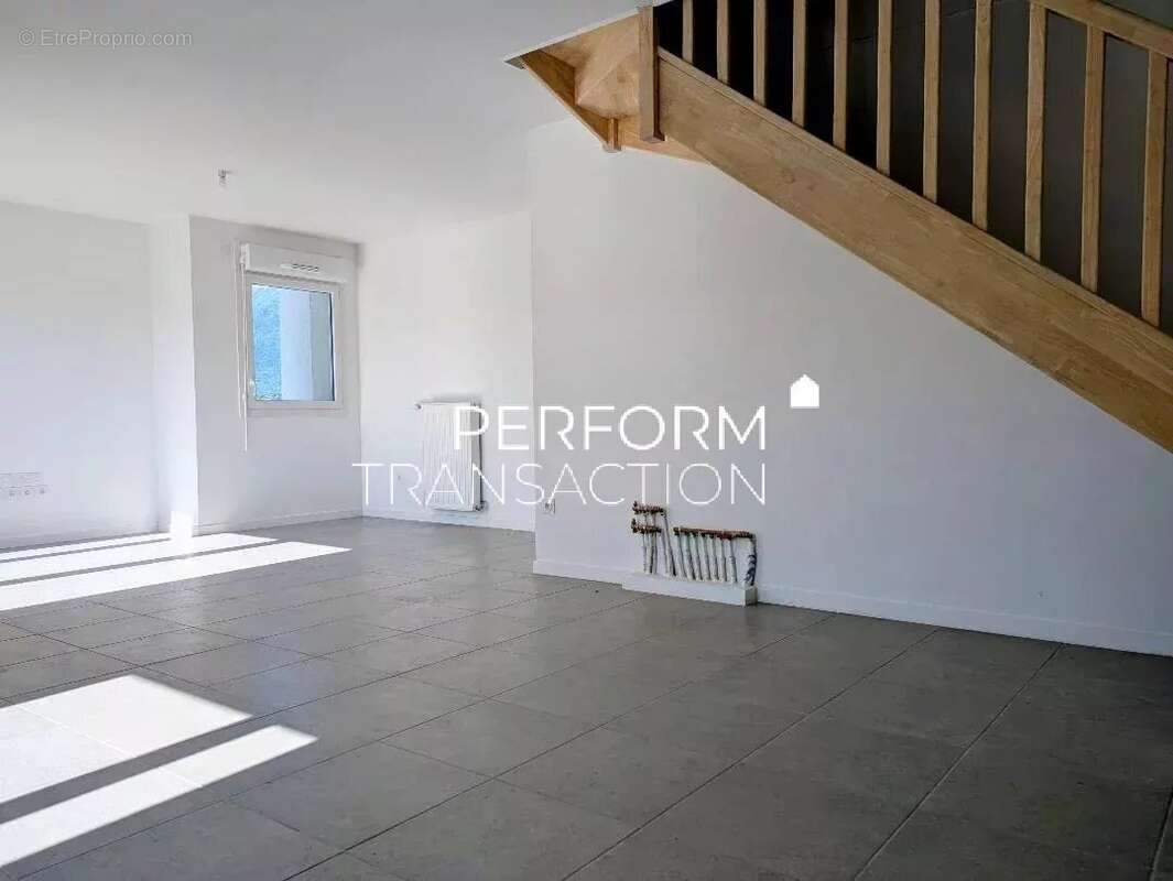 Appartement à ECHIROLLES