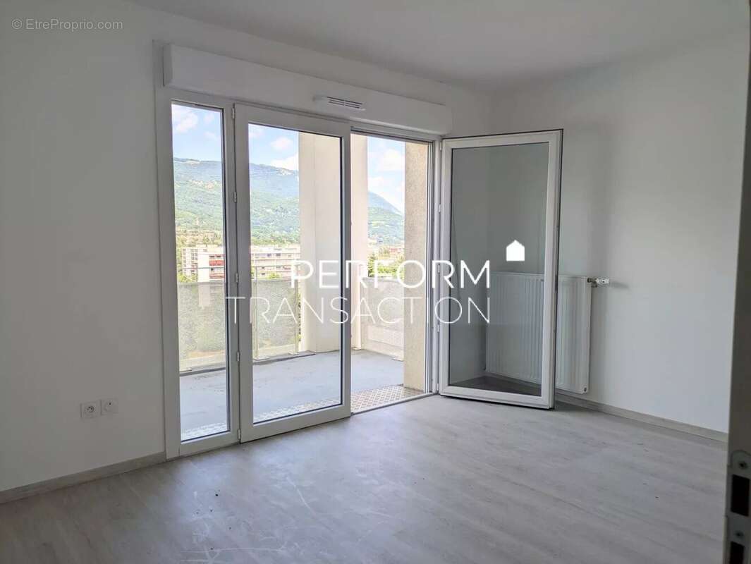 Appartement à ECHIROLLES