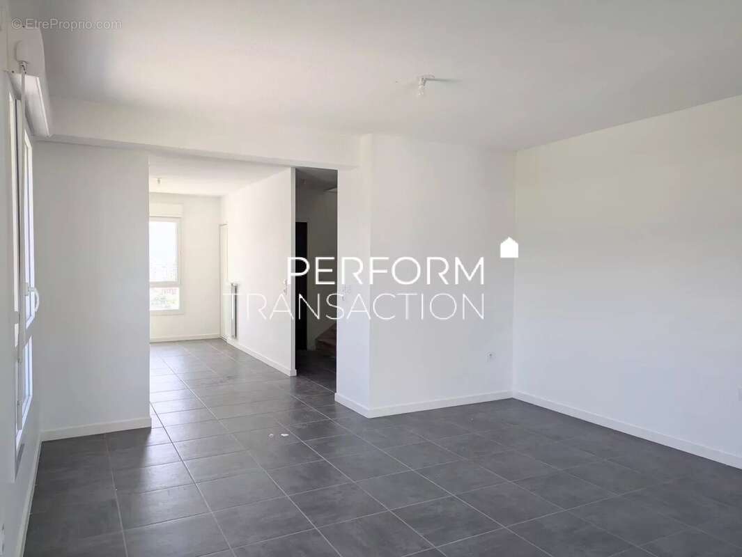 Appartement à ECHIROLLES