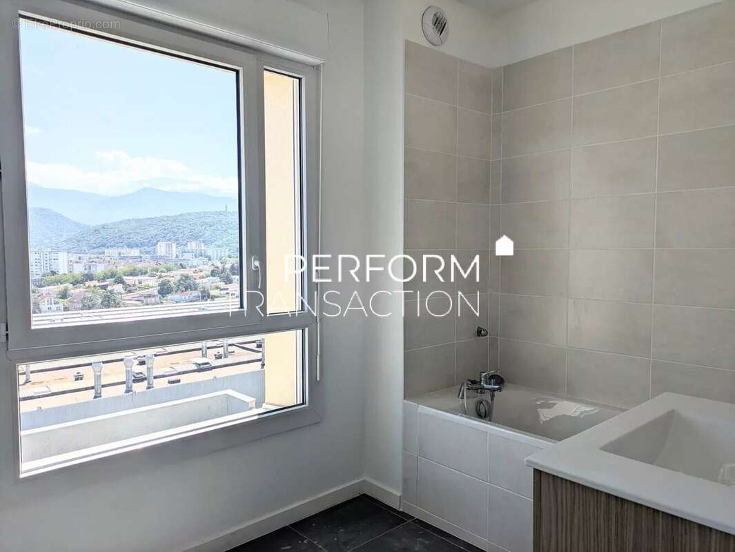 Appartement à ECHIROLLES