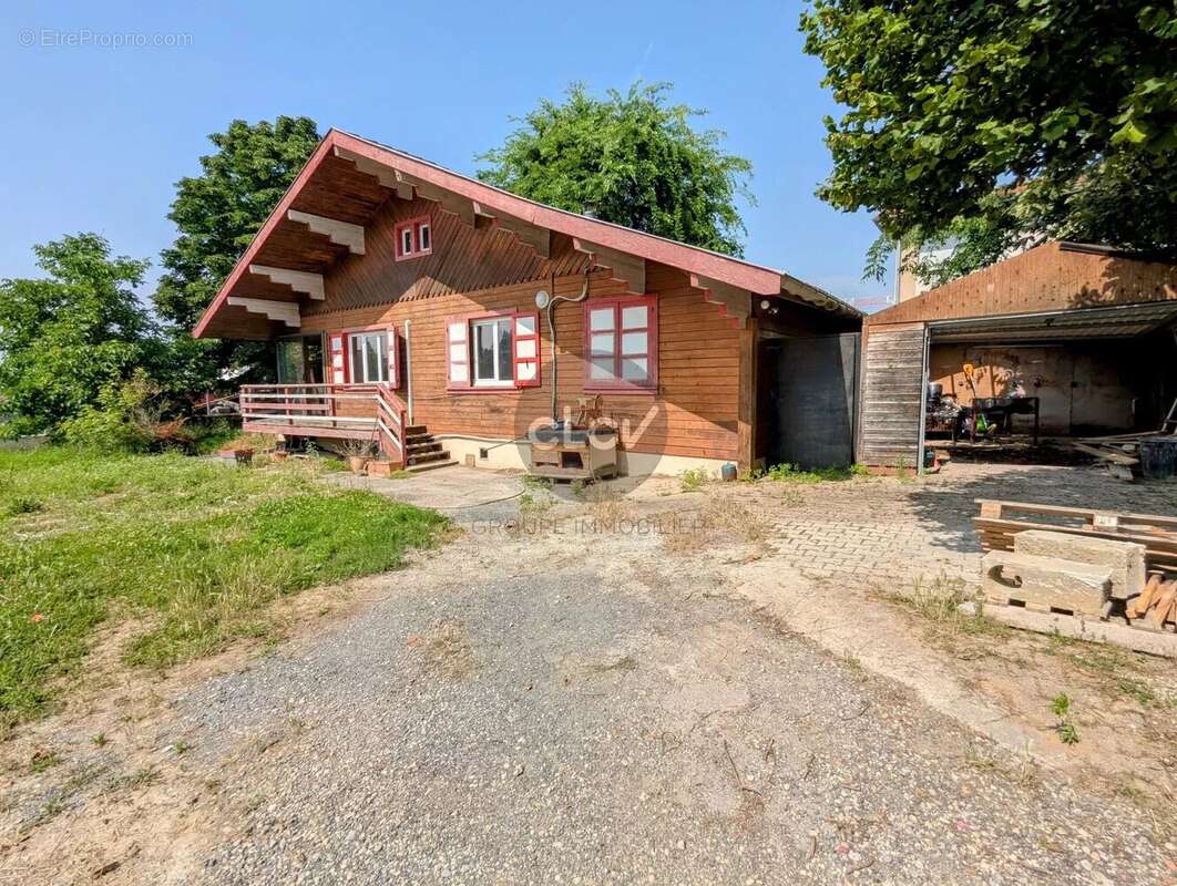 Maison à FONTAINES-SUR-SAONE