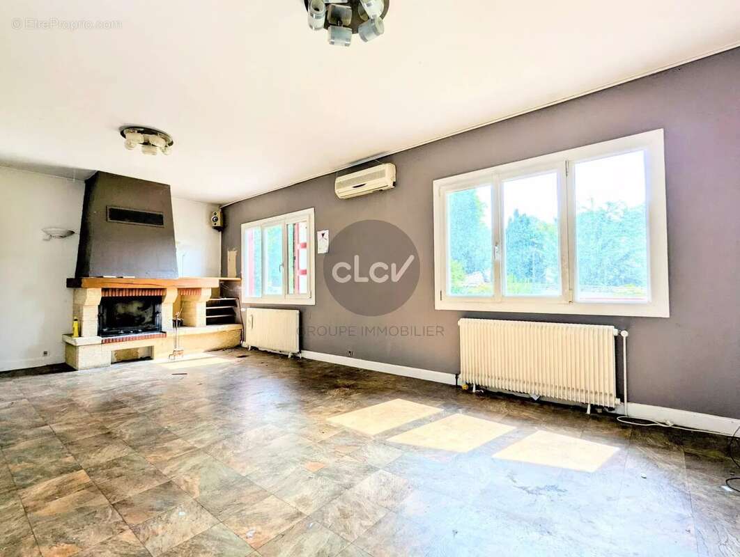 Maison à FONTAINES-SUR-SAONE