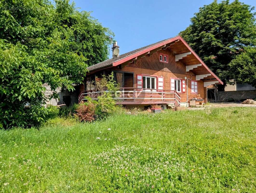 Maison à FONTAINES-SUR-SAONE