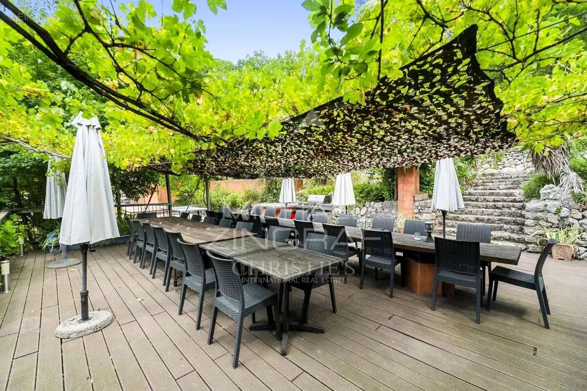 Maison à GREOLIERES