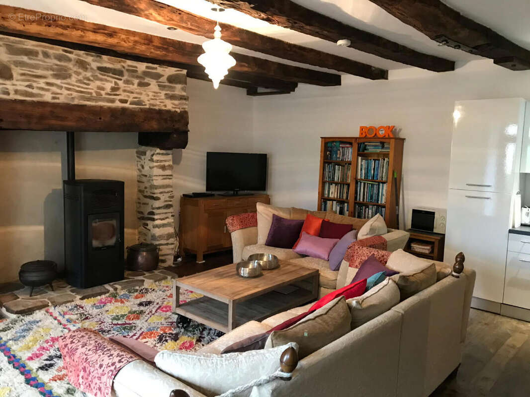 Gite sejour - Maison à SAINT-SAUD-LACOUSSIERE