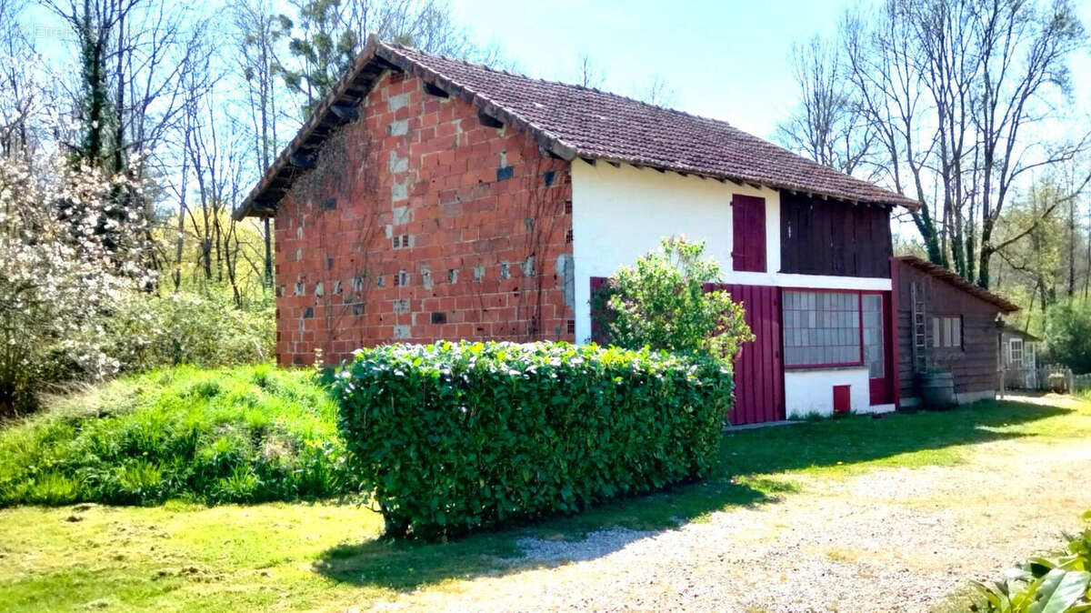 2ND BARN - Maison à ALLOUE