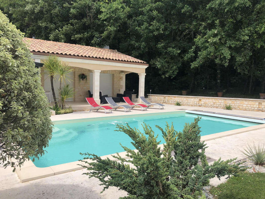 IMG_1365 - Maison à BARBEZIEUX-SAINT-HILAIRE