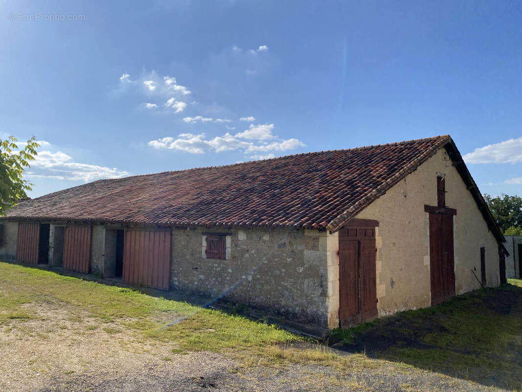 grange - Maison à CHENAUD