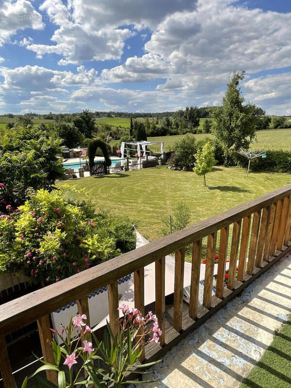 d139c05f-c4cf-4c7e-a29c-fc1f61dcc36e (1) - Maison à RIBERAC