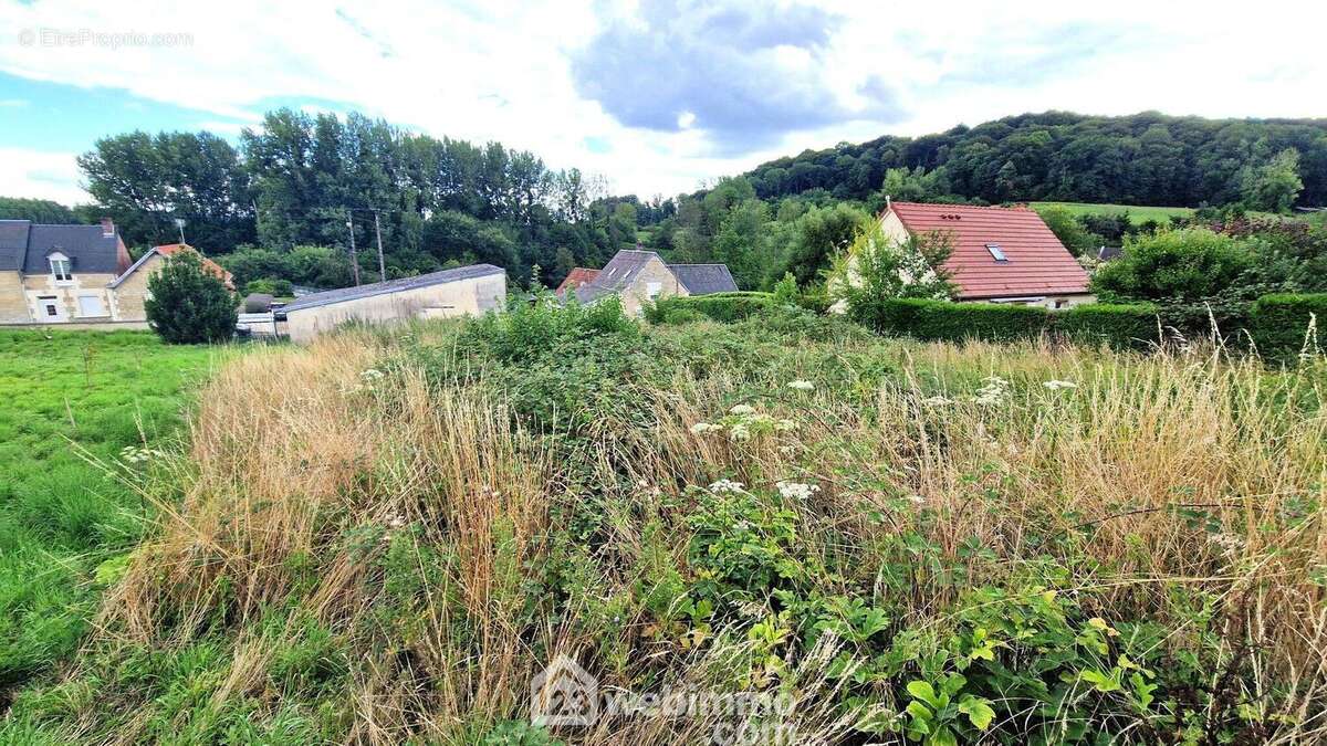 Il est bien exposé - Terrain à SUZY