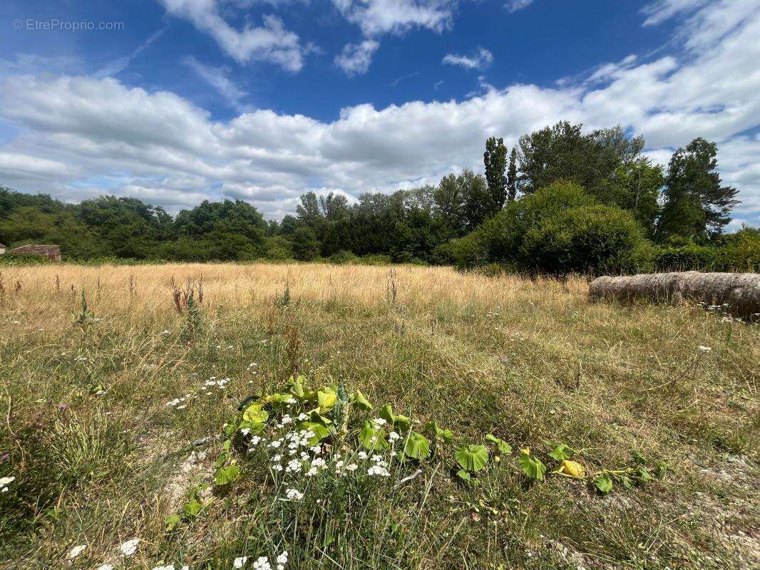 Terrain à MARCILLY-EN-GAULT