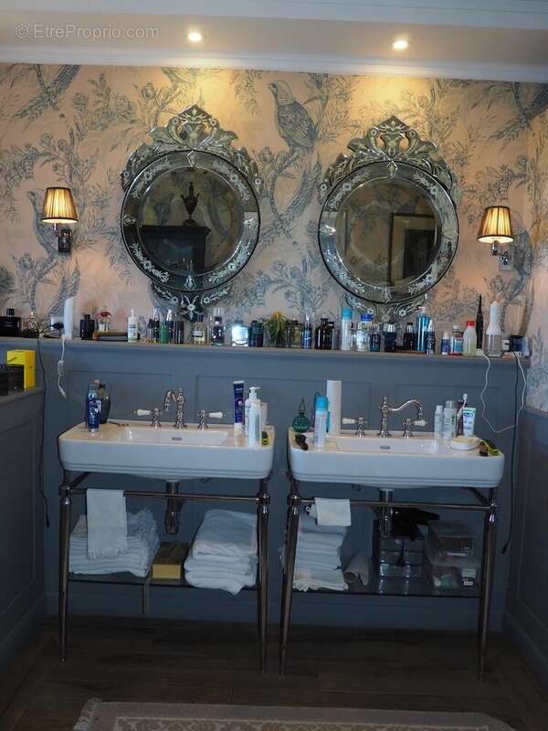 Maison à LA GARDE-FREINET